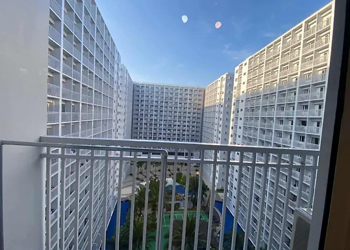 Shore Residences Blissful Staycation Retreat With View And Bay View Near Moa